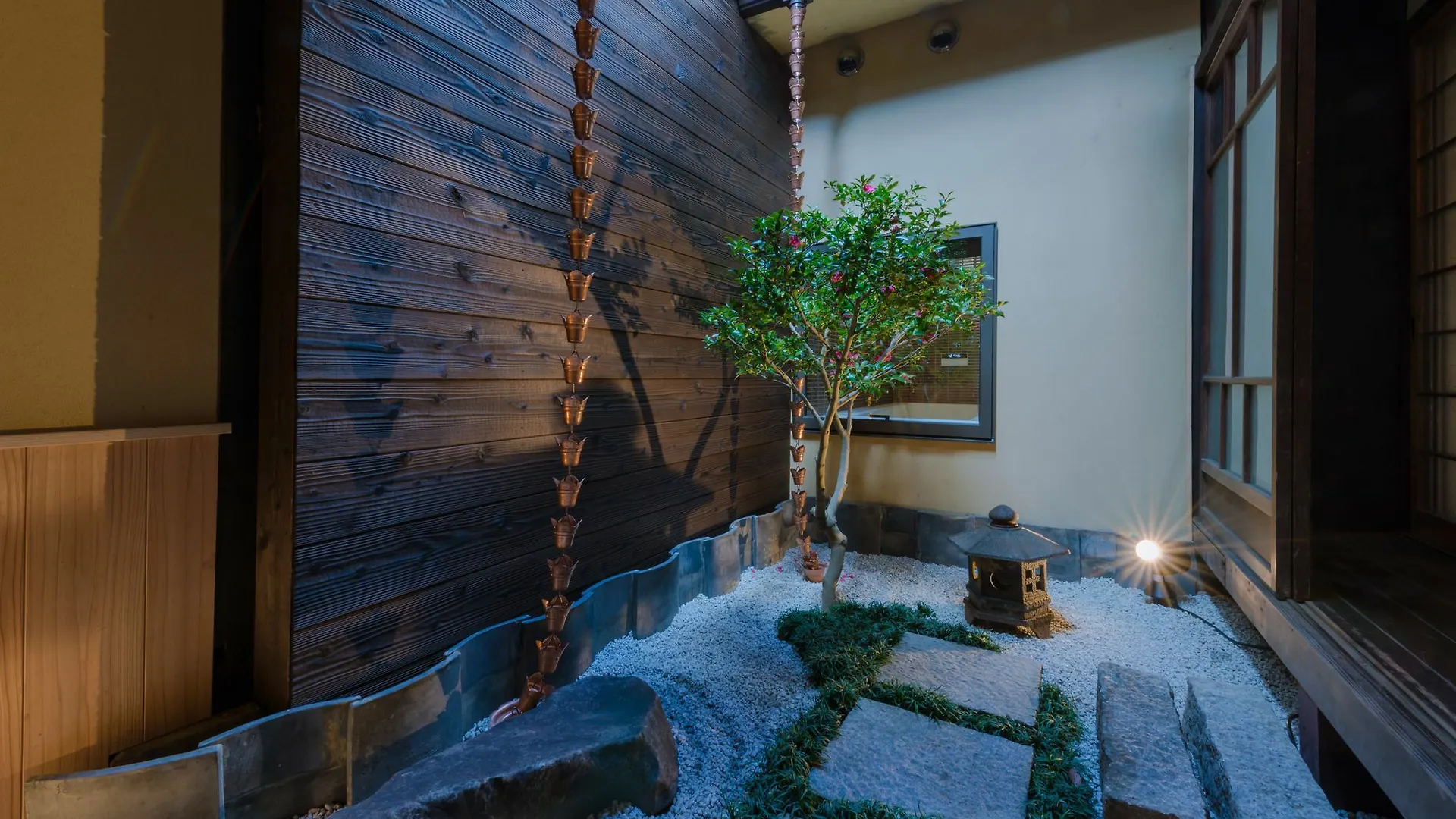 Kumomachiya Goshominami Villa Kyoto